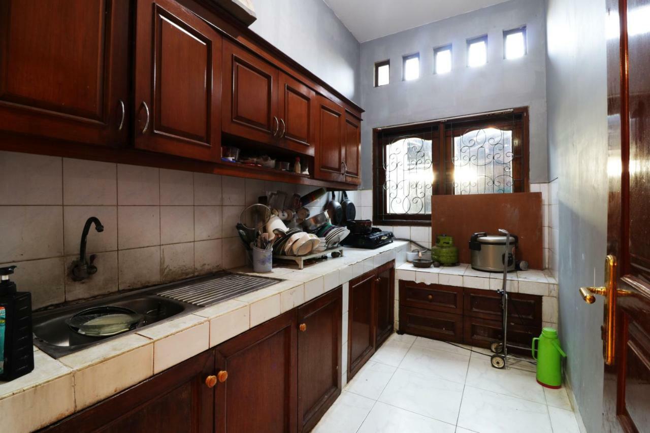 Albergue Backpack Syariah Cempaka Putih Barat Yakarta Exterior foto