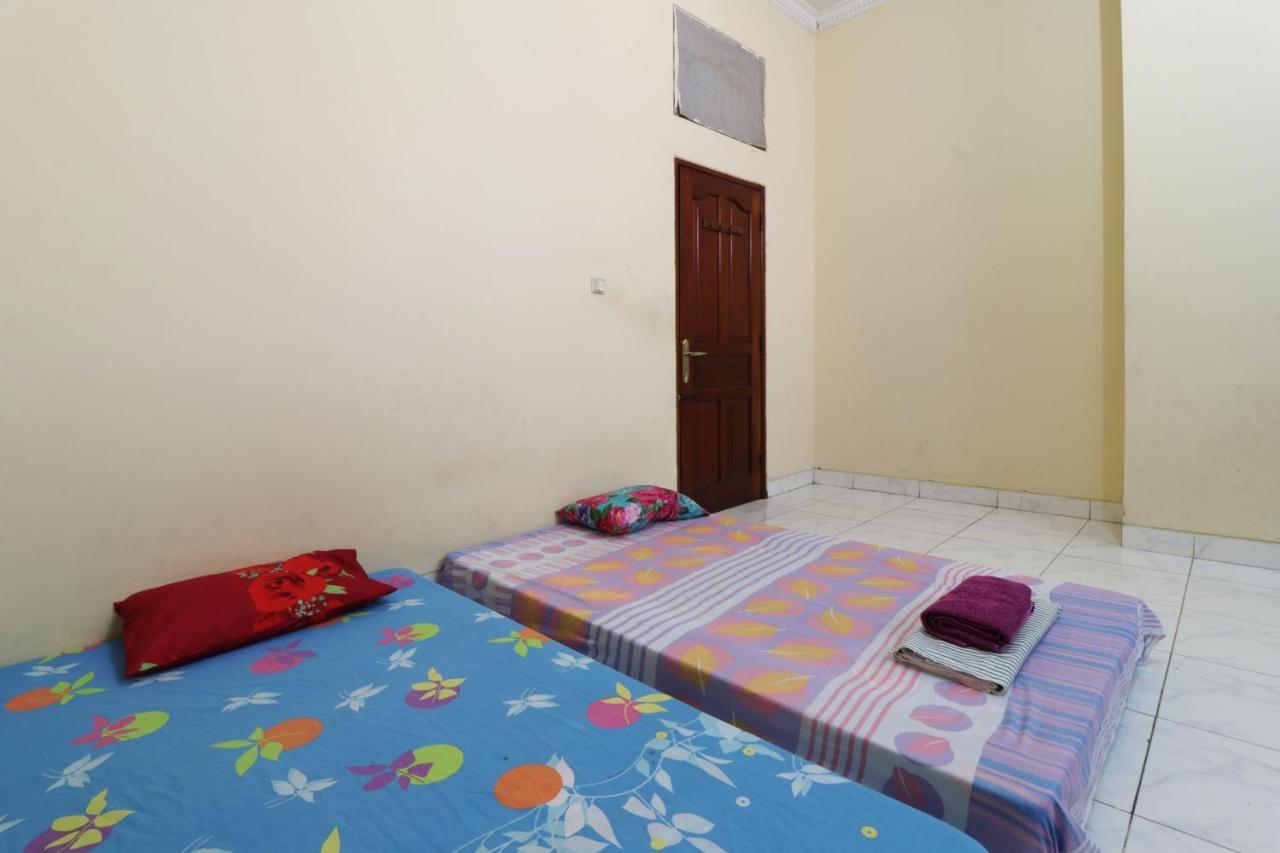 Albergue Backpack Syariah Cempaka Putih Barat Yakarta Exterior foto