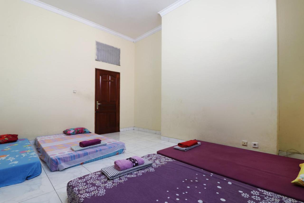 Albergue Backpack Syariah Cempaka Putih Barat Yakarta Exterior foto